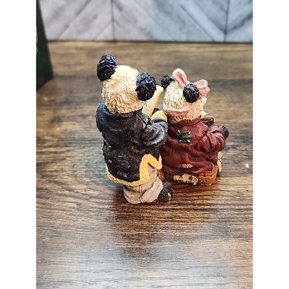 Boyds Bears & Friends "Hsing Hsing and Ling Ling Wongbruin...Carryout" Figurine - Picture 8 of 9